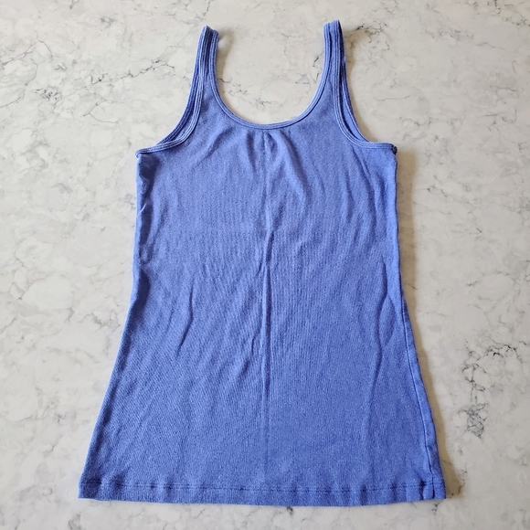 2 Old Navy Super Comfy Tank Tops - Picture 5 of 9
